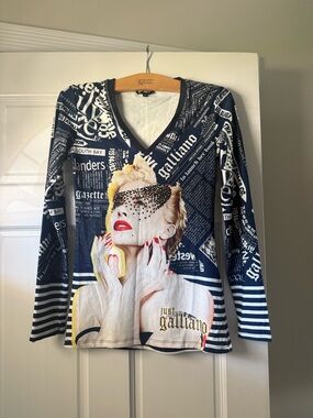 Galliano V-Neck Graphic Long Sleeve Top - Navy, White, Red